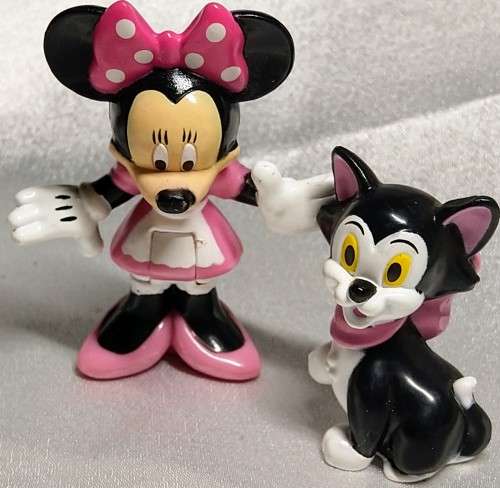 CLASSIC DISNEY MINNIE MOUSE AND ARISTOCAT FIGURE