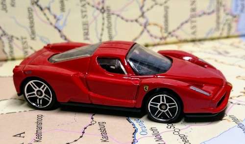 HOT WHEELS / HOTWHEELS - 2002 ENZO FERRARI
