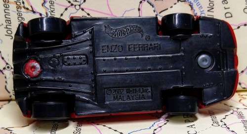 HOT WHEELS / HOTWHEELS - 2002 ENZO FERRARI
