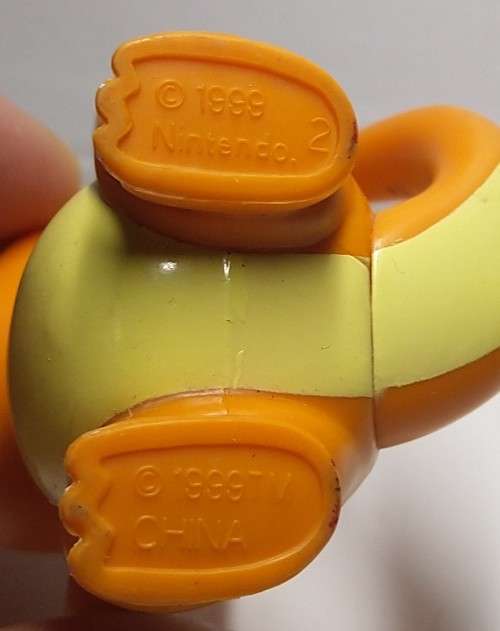 1999 OFFICIAL NINTENDO POKEMON - CHARMANDER FIGURE 8CM SOLID