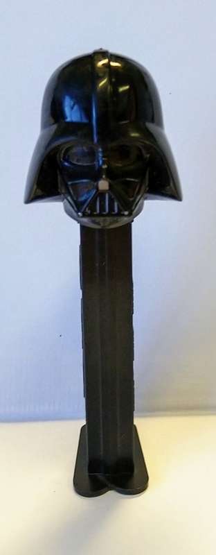 PEZ SWEET DISPENSER - 1997 HUNGARY - STAR WARS - DARTH VADER