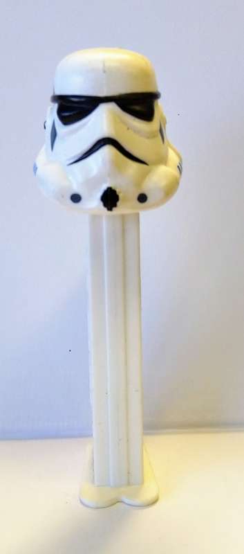 PEZ SWEET DISPENSER -STAR WARS - STORM TROOPER