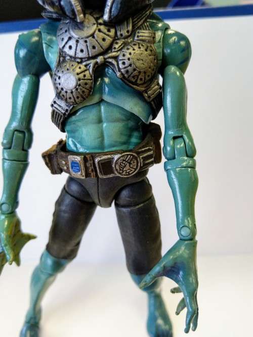 2004 MEZCO - HELLBOY`S ABE SAPIEN 7` ACTION FIGURE - RARE TREAT