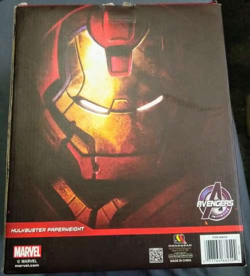 MONOGRAM - AGE OF ULTRON - RESIN HULKBUSTER PAPER WEIGHT 20CM - HEAVY