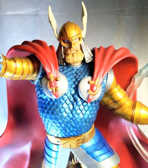 2019 DIAMOND SELECT - MARVEL MILESTONES - ARMORED THOR RESIN STATUE 53CM - 0392 OF 1000 ONLY