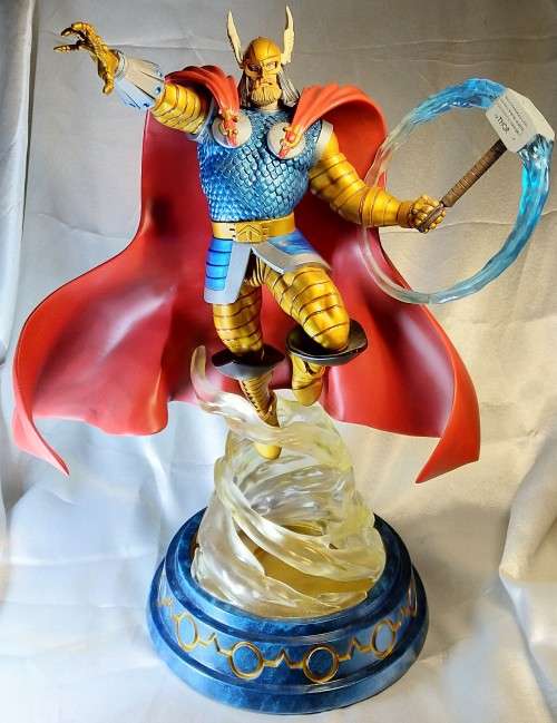 2019 DIAMOND SELECT - MARVEL MILESTONES - ARMORED THOR RESIN STATUE 53CM - 0392 OF 1000 ONLY