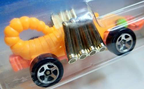 1995 HOT WHEELS / HOTWHEELS - DIE CAST - COLLECTORS EDITION - EVIL WEEVIL - SEALED - SO COOL!