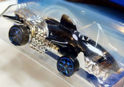 2006 HOT WHEELS / HOTWHEELS - DIE CAST - BLACK SHARKRUISER - SEALED