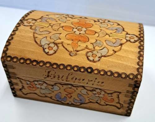 Gorgeous Detailed Bulgarian Trinket / Jewellery Box