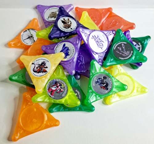 YU-GI-OH GX - MEDALS AND MINI FIGURES LOT