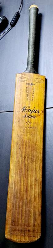 Antique 1930`s Gunn and Moore Handmade `The Nonjar` Super Star Cricket Bat!
