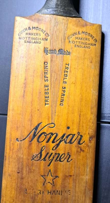 Antique 1930`s Gunn and Moore Handmade `The Nonjar` Super Star Cricket Bat!