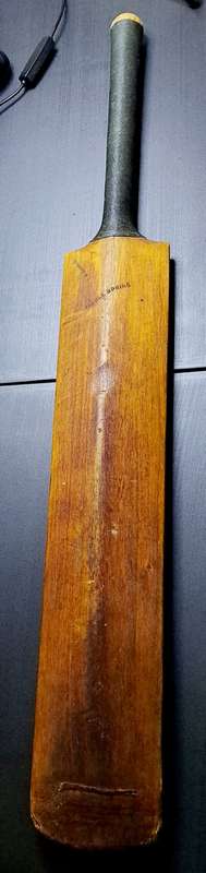Antique 1930`s Gunn and Moore Handmade `The Nonjar` Super Star Cricket Bat!