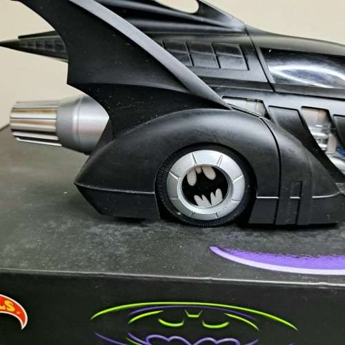 2014 Hot Wheels Limited Edition Batmobile 1:18 scale - Batman Forever