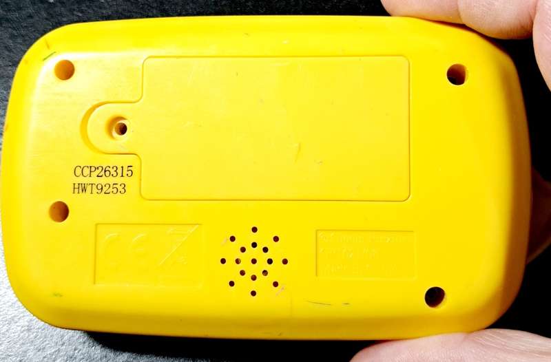 2009 Giochi Preziosi - Italy - Animal Farm Elec Handheld Game Console - Works Great