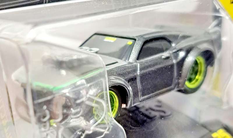 Muscle Machines - Ford Mustang RTR X plus display stand - Stunning!