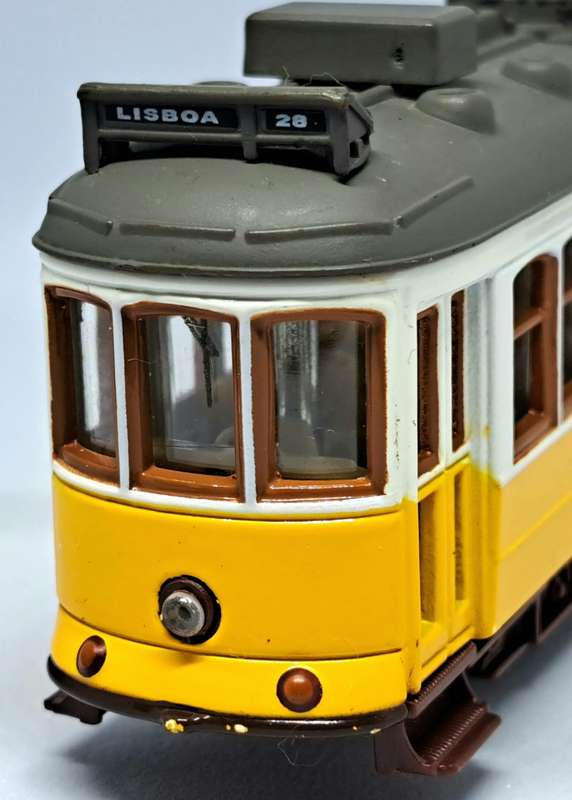 Amarelis - Lisbon 28 Tram Model  1:87 (9x4x3cm) - Yellow - Gorgeous!