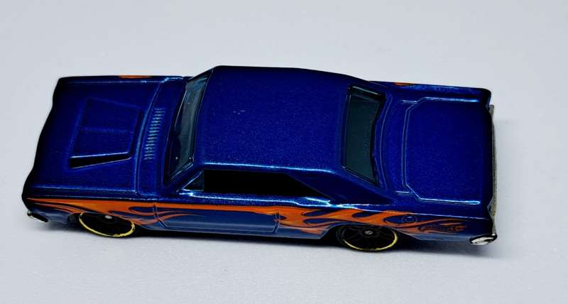 2010 Hot Wheels - 1968 Dodge Dart! 1.64