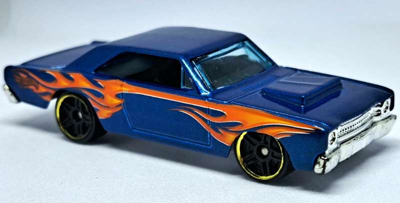 2010 Hot Wheels - 1968 Dodge Dart! 1.64