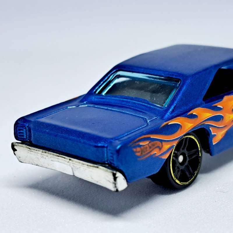 2010 Hot Wheels - 1968 Dodge Dart! 1.64