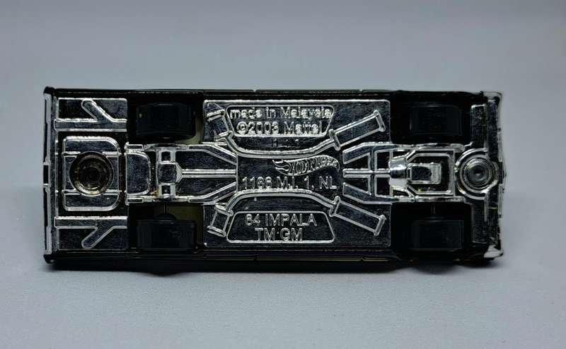 2003 Hot Wheels - 64` Impala! 1.64 - Gorgeous!
