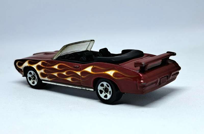 2007 Hot Wheels - `70 Pontiac GTO! 1.64 - Gorgeous!