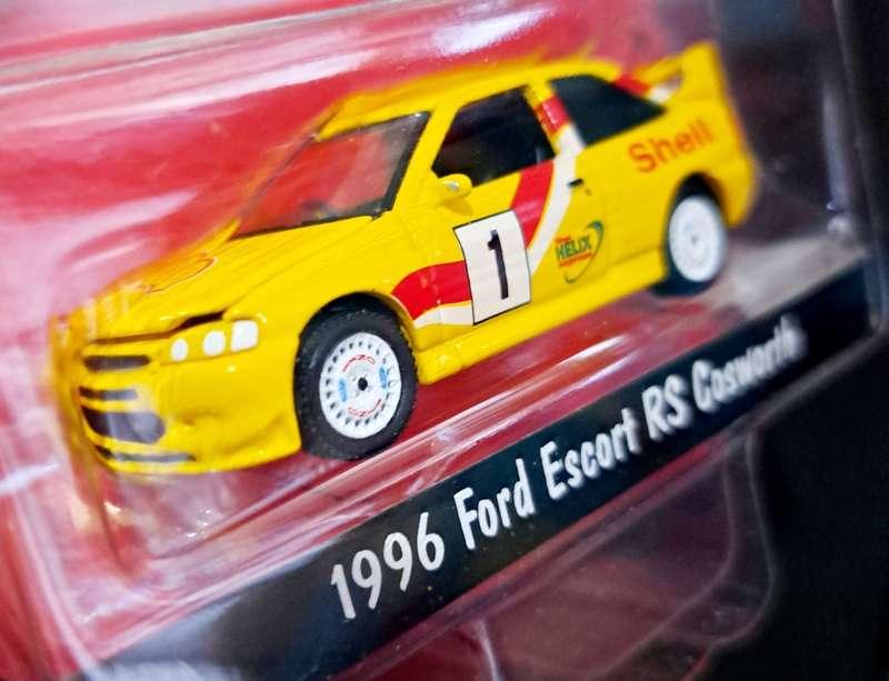1:64 GreenLight - 1996 Ford Escort RS Cosworth - Shell Special Limited Edition Series 1