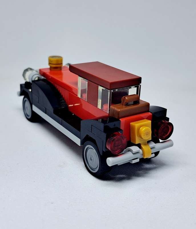 LEGO - Classic Vintage Car 8cm- Assembled with Booklet