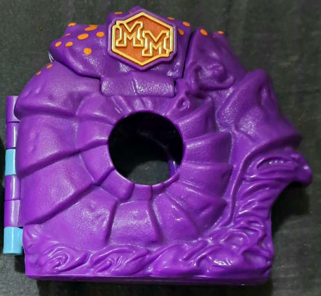 1994 Bluebird - Might Max Micro Dungeon - Nautilus - No Accessories