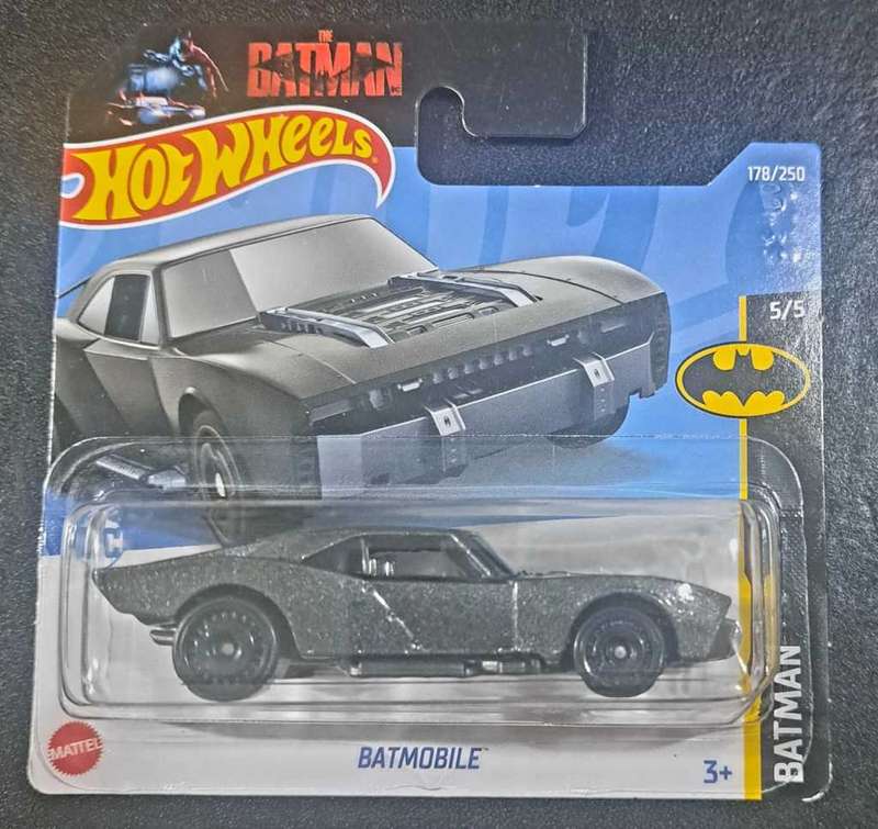 Hot Wheels - The BATMAN (Robert Pattinson) - Batmobile - Dark Grey - Die Cast 1:64