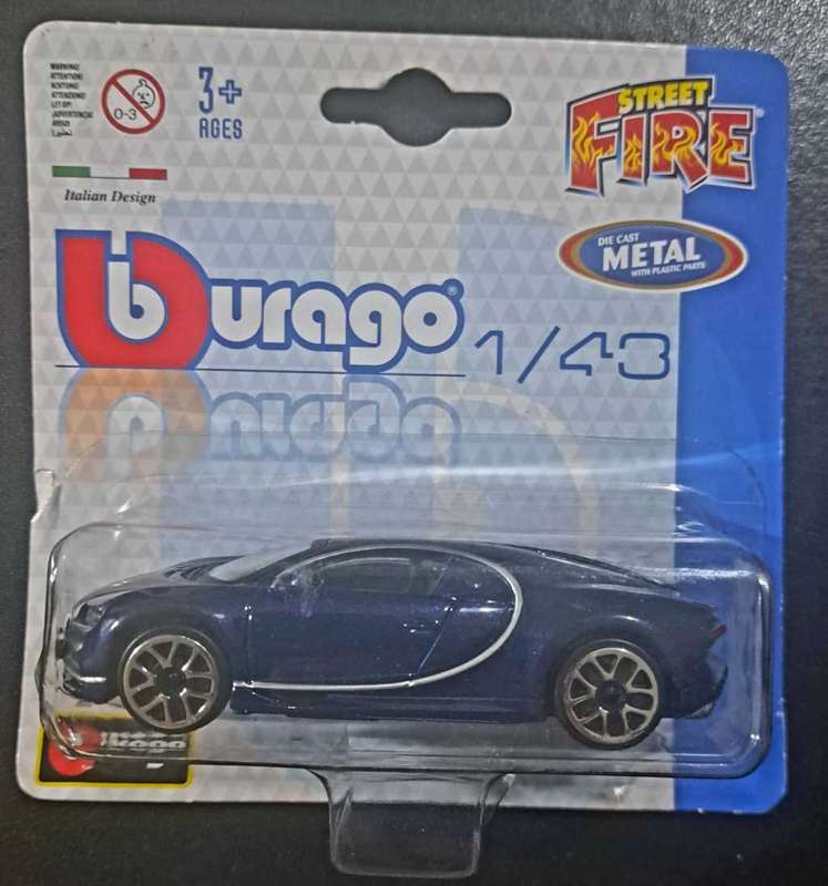 Bburago - Bugatti Chiron - Die Cast 1:43