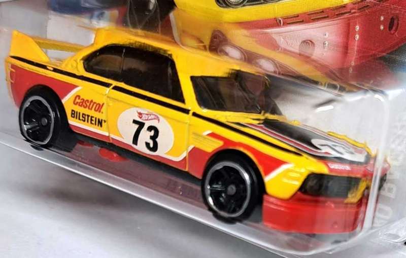 Hot Wheels - Die Cast 1:64- Custom `73 BMW 3.0 CSL Race Car