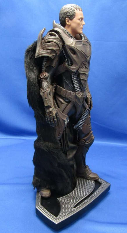 DC Collectibles Superman Man of Steel General Zod Variant 1:6 Scale Icon Statue (34cm)