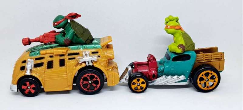 2014 PlayMates -  TMNT - Teenage Mutant Ninja Turtles Car Bundle
