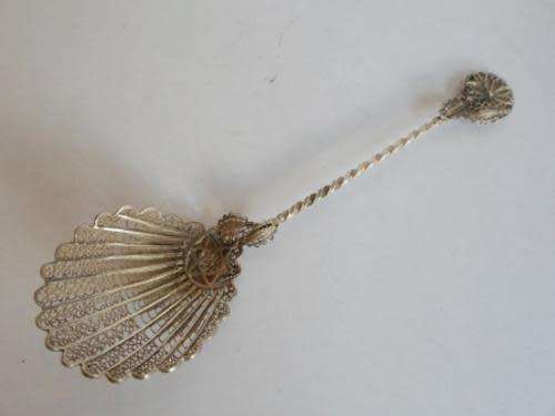 19th CENTURY STERLING SILVER FILIGREE OLIVE SPOON
