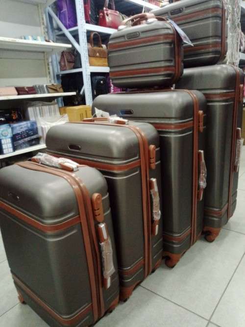 Traveling Laggage bag 3 piece set option 1