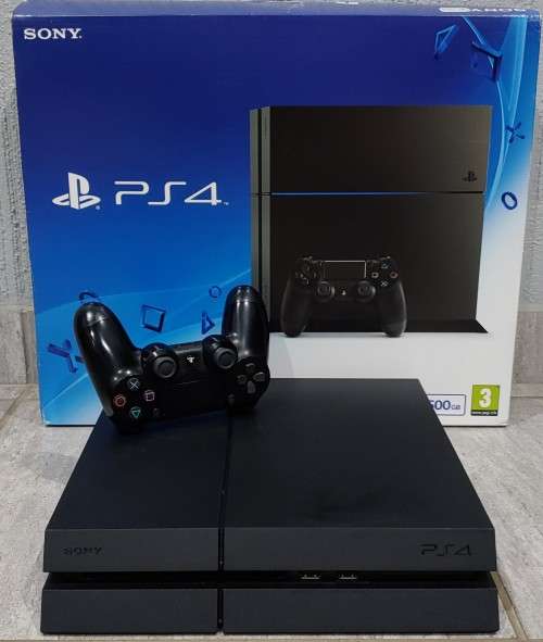 PS4 Console 500GB (boxed ) Apex , Fortnite , Fall guys