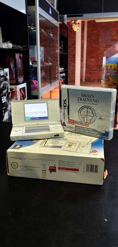 Nintendo DS Lite Console White Bundle Brain Training Starter pack