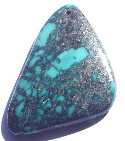 NATURAL TURQUOISE DRILLED PENDANT/BEAD - 38.20 ct