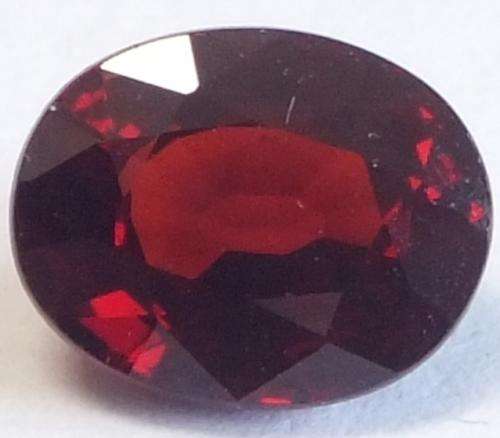 GARNET OVAL - 8x6 mm - 1.3ct