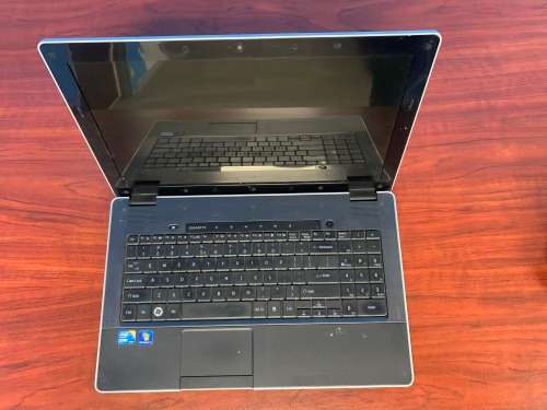 Gigabyte I1520M Laptop