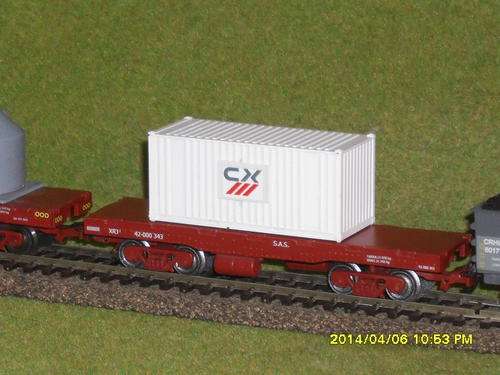 Inexpensive for Beginners: HO Model SAR-Mock Flat-bed Wagon with refurbished CX Container