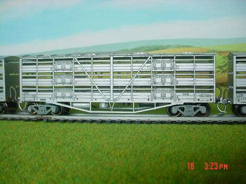 SAR HO Small-Livestock (Sheep) 3 Deck Goods Wagon with Bettendorff Bogies & Kadee Couplers