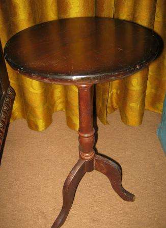 VINTAGE SIDE TABLE~HAVE A LOOK!!!