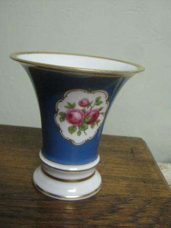 BLUE VASE WITH PINK ROSE DESIGN ~ HAVE A LOOK!!!!