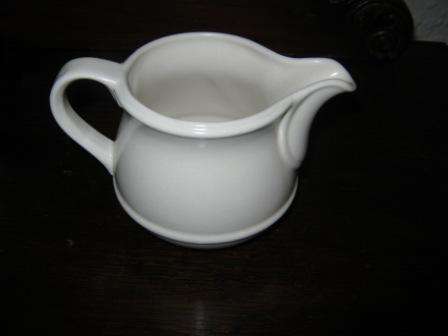 CERAMIC MILK JUG ~  NO CHIPS OR CRACKS ~HAVE A LOOK