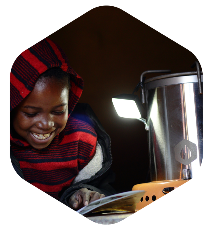 Stove- Ultra-Clean Biomass Cooking and HeatingACE1 (with USB Light and Solar Panel)+5KG Bio Pellets