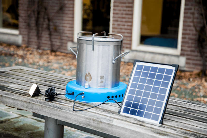 Stove- Ultra-Clean Biomass Cooking and HeatingACE1 (with USB Light and Solar Panel)+5KG Bio Pellets