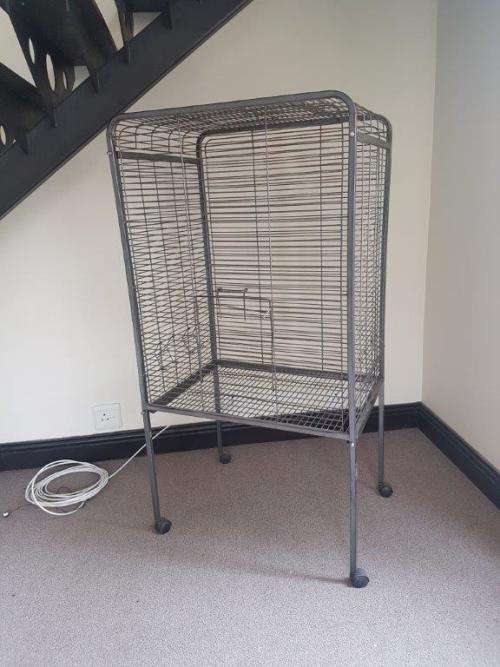XL Parrot Cage with top opening