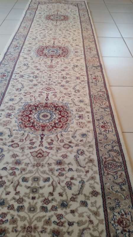 Beautiful , Vibrant , Modern , Excellent Quality Turkish Carpets